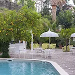 Relais Savarese 상트아그넬로