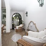 Relais Savarese 게스트하우스 상트아그넬로