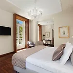 Relais Savarese 상트아그넬로
