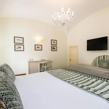 Relais Savarese 2*