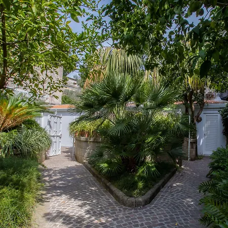 Affittacamere Relais Savarese 4*