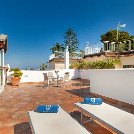 Relais Savarese Pensionat 2*